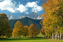 Beautiful autumn colours in Ramsau am Dachstein
